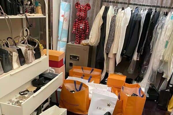 鄂托克旗回收一线品牌衣服